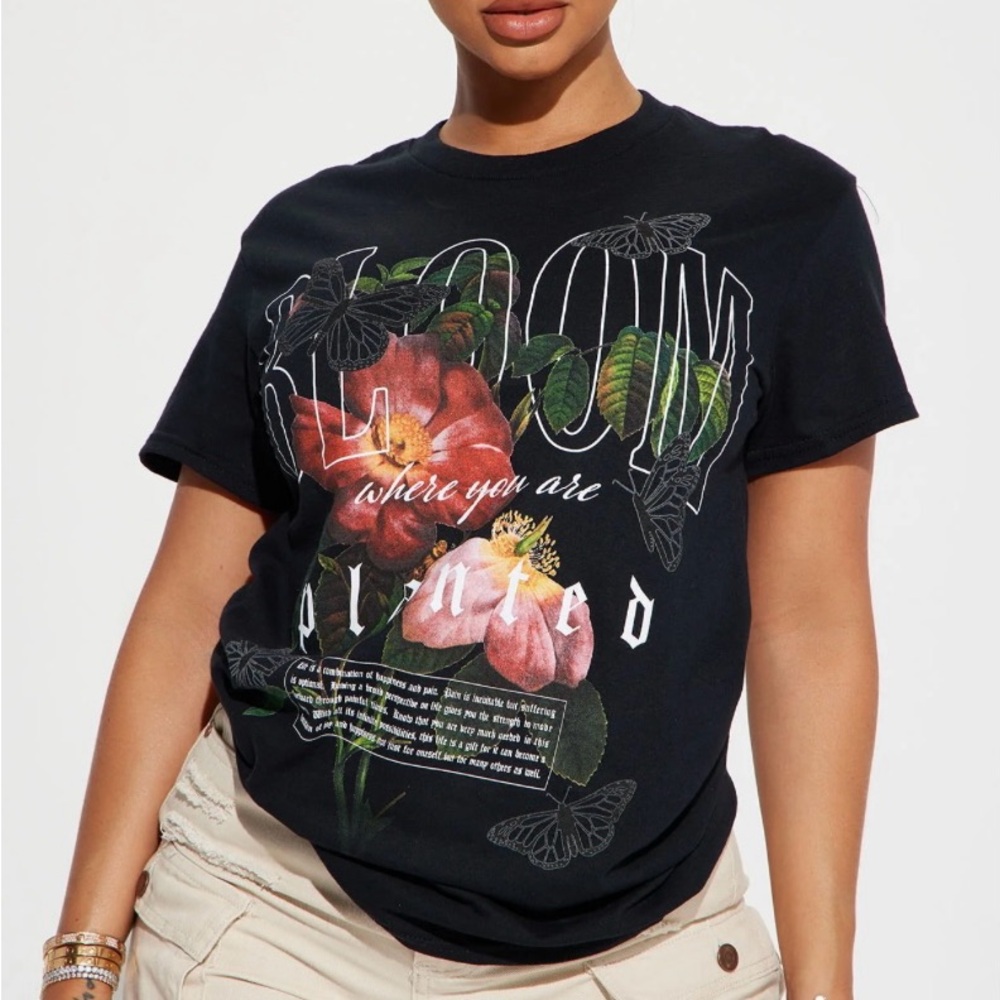 Bloom Graphic Black T-Shirt